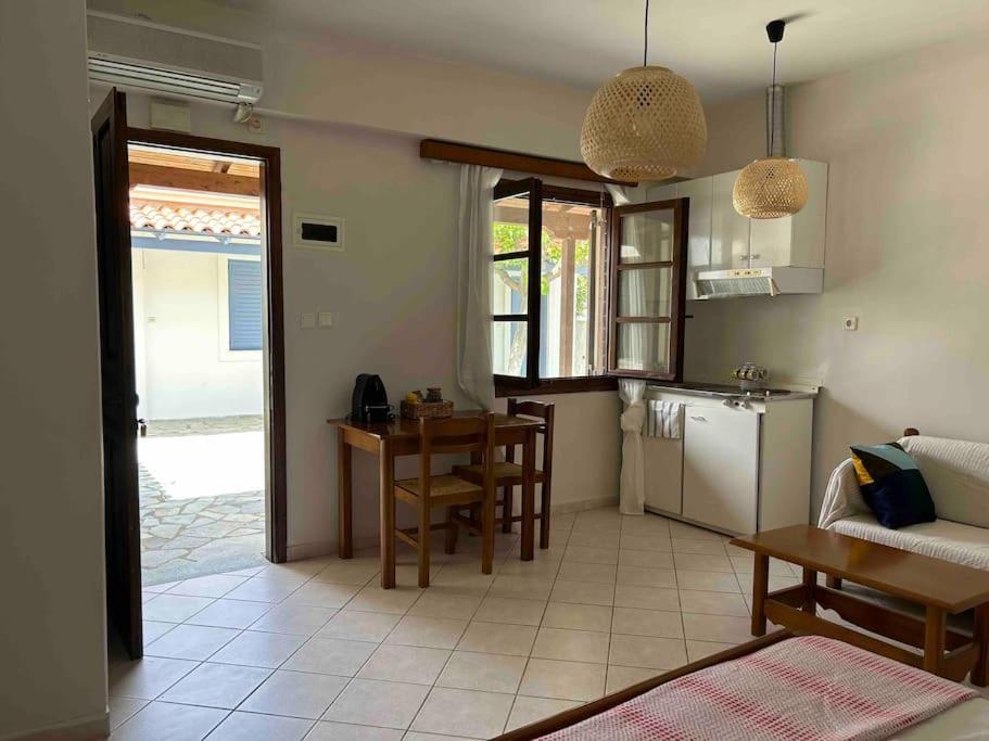 Ferienwohnung Cozy Studio In Skala, Agistri Exterior foto